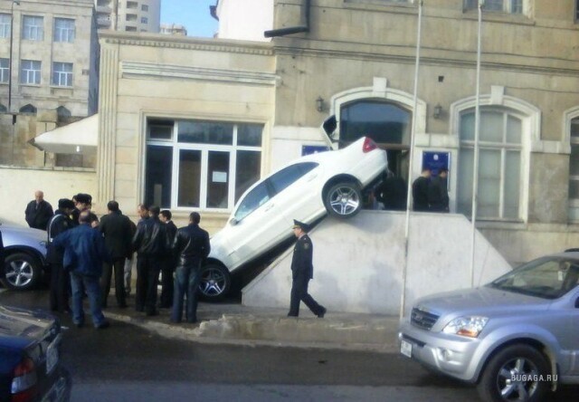 Photo of Аварии и ДТП, при виде которых возникает только один вопрос: «Как?!» (13 фото)