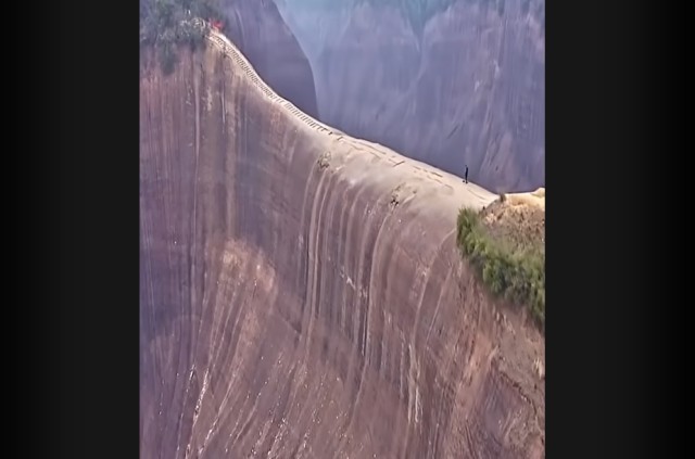 Photo of Гаоци Лин, гора – лезвие в Китае (3 фото + видео)